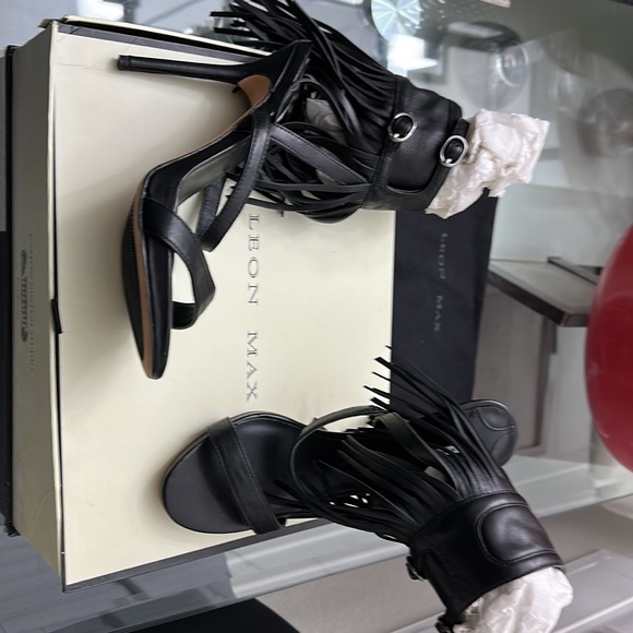 PRICE DROP NWT $70 Leon Max | Black Leather Sandals - SZ 8| 38.5 - Picture 5 of 6